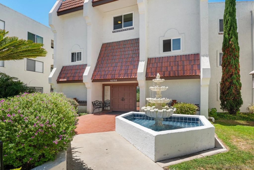 6350 Genesee Avenue 312, San Diego, CA 92122