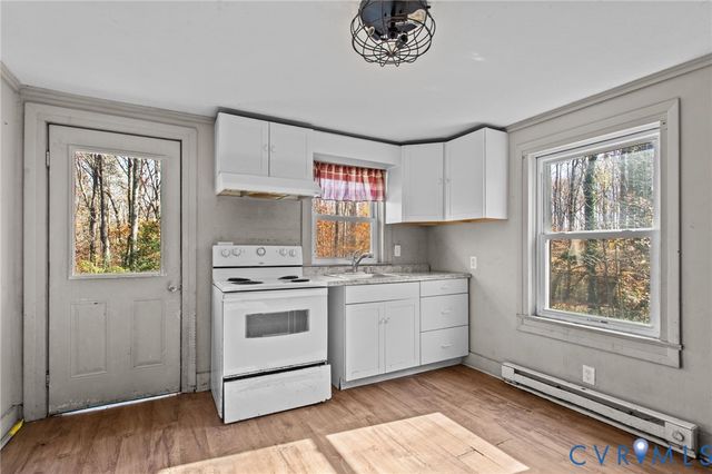 16255 Union Church Rd, Beaverdam, VA 23015