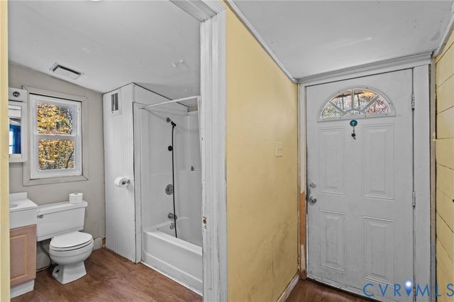 16255 Union Church Rd, Beaverdam, VA 23015