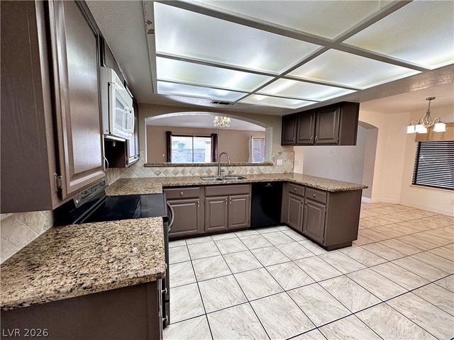 2241 Lucerne Drive, Henderson, NV 89014