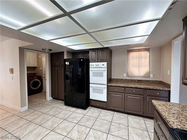 2241 Lucerne Drive, Henderson, NV 89014