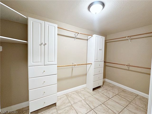 2241 Lucerne Drive, Henderson, NV 89014