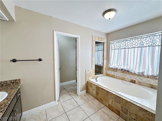 2241 Lucerne Drive, Henderson, NV 89014