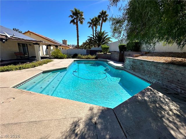 2241 Lucerne Drive, Henderson, NV 89014