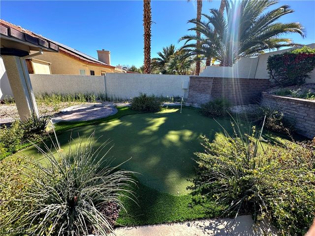 2241 Lucerne Drive, Henderson, NV 89014