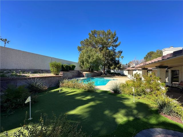 2241 Lucerne Drive, Henderson, NV 89014