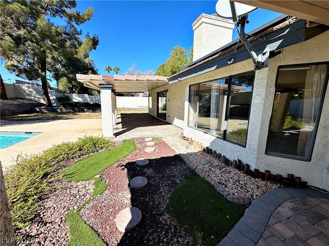 2241 Lucerne Drive, Henderson, NV 89014