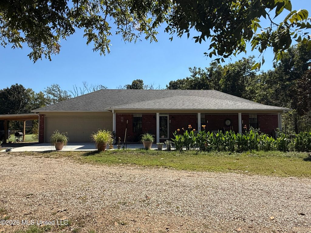 102 Tyson Road, Byhalia, MS 38611 — exterior