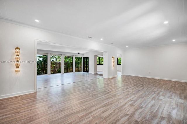 7810 Beachview Dr, North Bay Village, FL 33141
