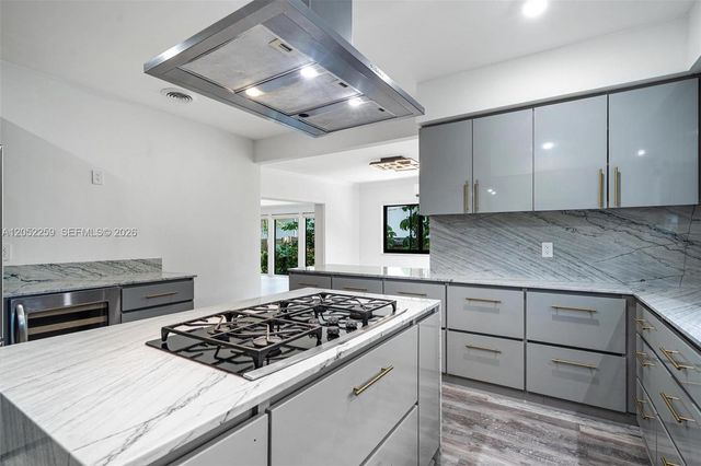 7810 Beachview Dr, North Bay Village, FL 33141
