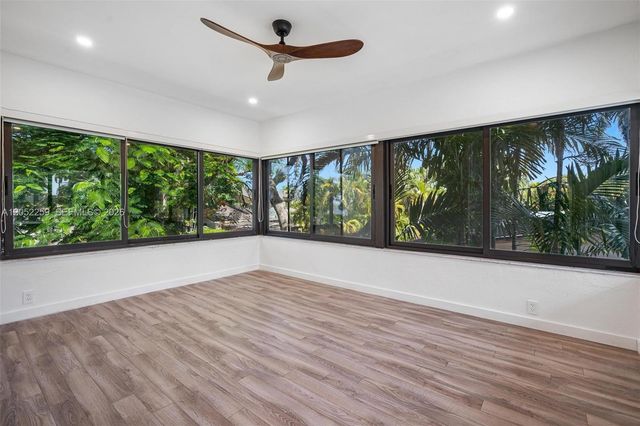 7810 Beachview Dr, North Bay Village, FL 33141