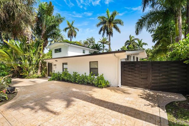 7810 Beachview Dr, North Bay Village, FL 33141