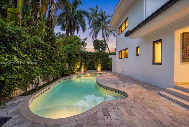 7810 Beachview Dr, North Bay Village, FL 33141