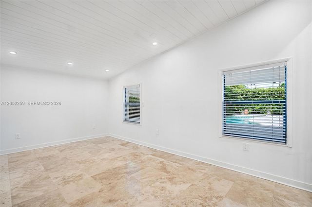 7810 Beachview Dr, North Bay Village, FL 33141