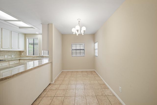 130 Sugarberry Circle, Houston, TX 77024