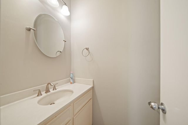 130 Sugarberry Circle, Houston, TX 77024