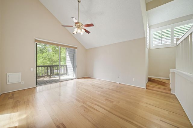 130 Sugarberry Circle, Houston, TX 77024