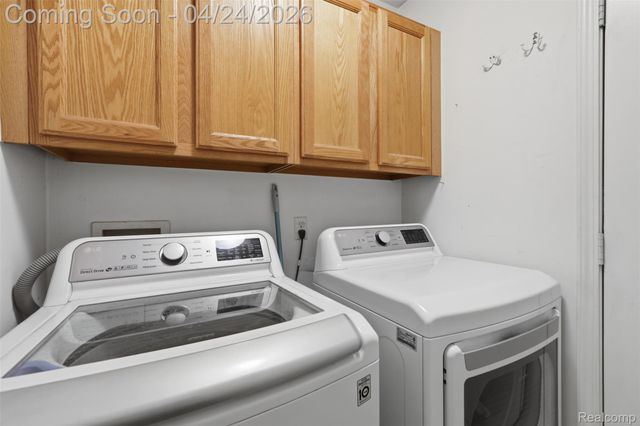3300 Viking Drive, Commerce Charter Township, MI 48390
