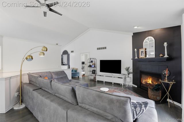 3300 Viking Drive, Commerce Charter Township, MI 48390