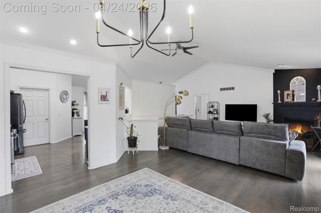 3300 Viking Drive, Commerce Charter Township, MI 48390