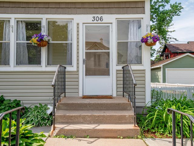306 Harrison Avenue, Saint Paul, MN 55102
