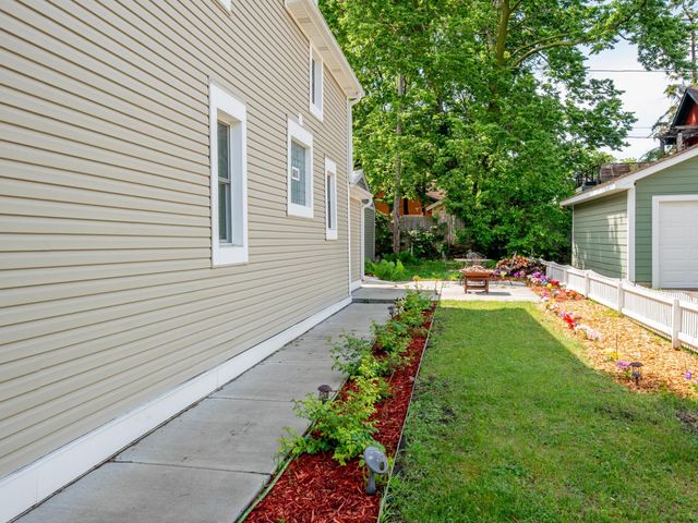 306 Harrison Avenue, Saint Paul, MN 55102