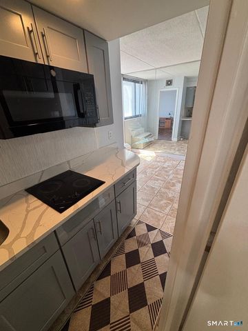 60 Strawberry Hill Avenue 415, Stamford, CT 06902