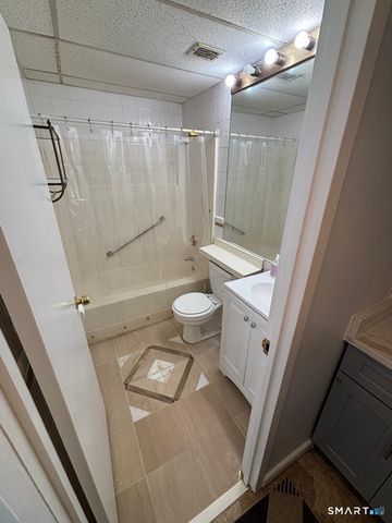 60 Strawberry Hill Avenue 415, Stamford, CT 06902