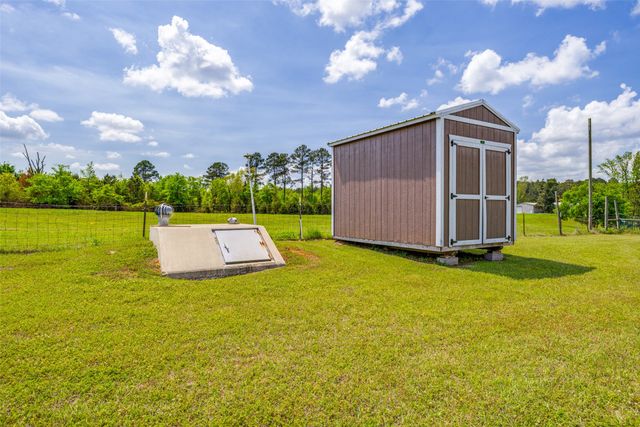 1050 County Road 2618, Marietta, TX 75566