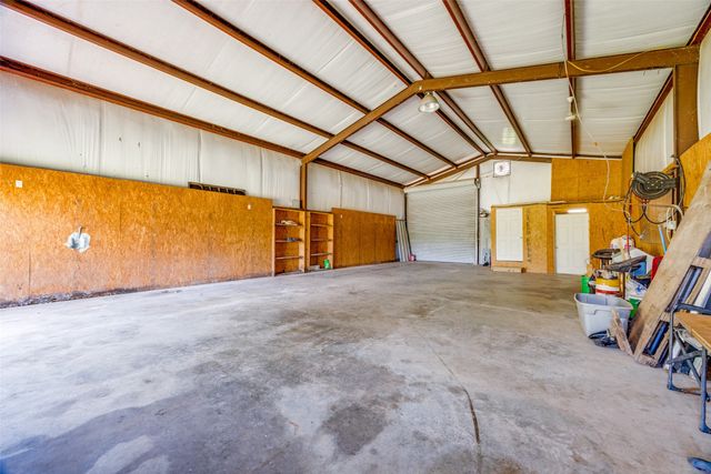 1050 County Road 2618, Marietta, TX 75566