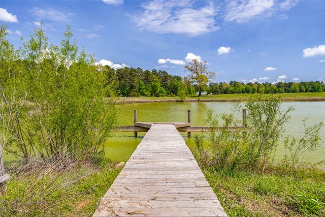 1050 County Road 2618, Marietta, TX 75566