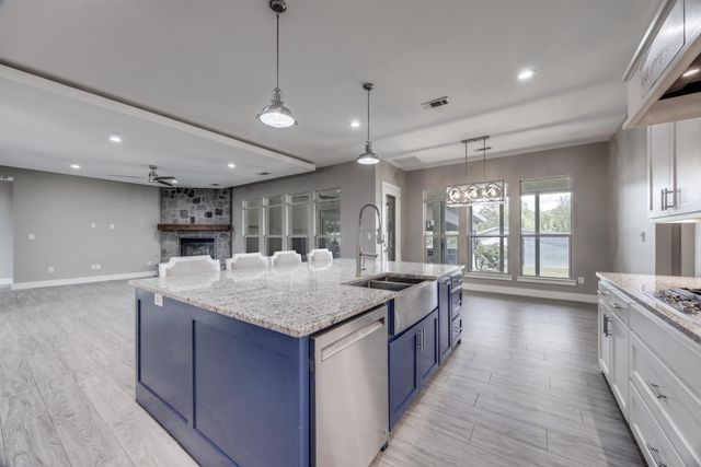 1050 County Road 2618, Marietta, TX 75566