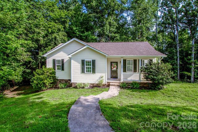 127 Wood Acre Drive, Mooresville, NC 28115