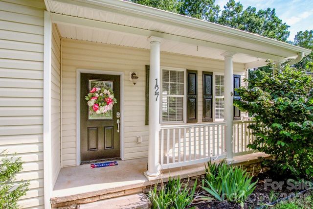 127 Wood Acre Drive, Mooresville, NC 28115