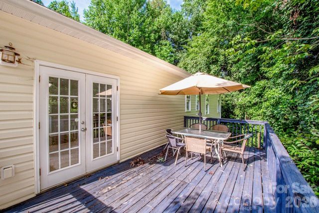 127 Wood Acre Drive, Mooresville, NC 28115