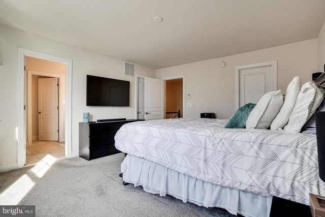 16628 DANRIDGE MANOR DR, Woodbridge, VA 22191