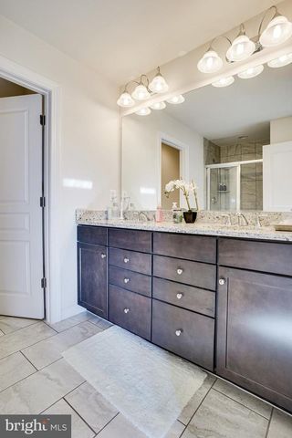 16628 DANRIDGE MANOR DR, Woodbridge, VA 22191