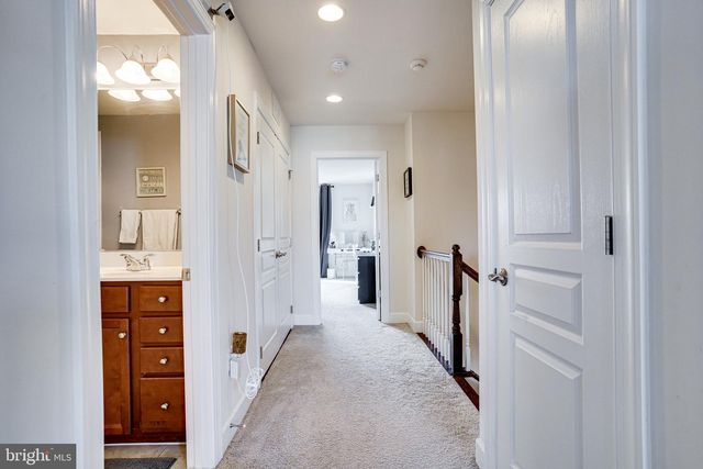 16628 DANRIDGE MANOR DR, Woodbridge, VA 22191