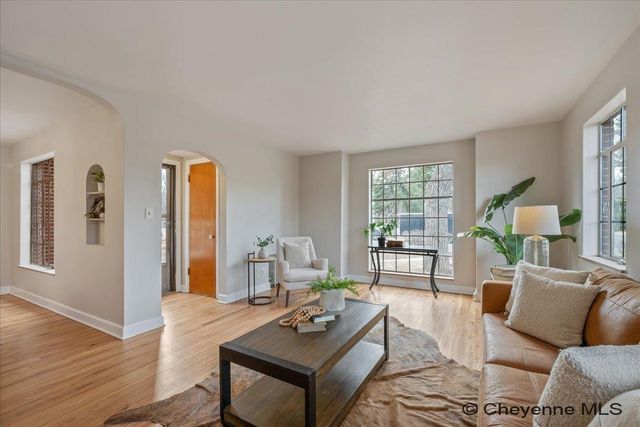 322 W 6TH AVE, Cheyenne, WY 82001