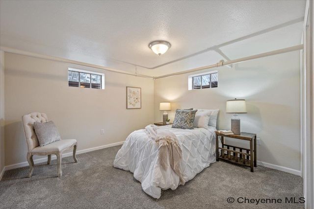 322 W 6TH AVE, Cheyenne, WY 82001