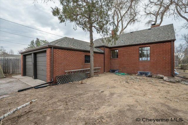 322 W 6TH AVE, Cheyenne, WY 82001