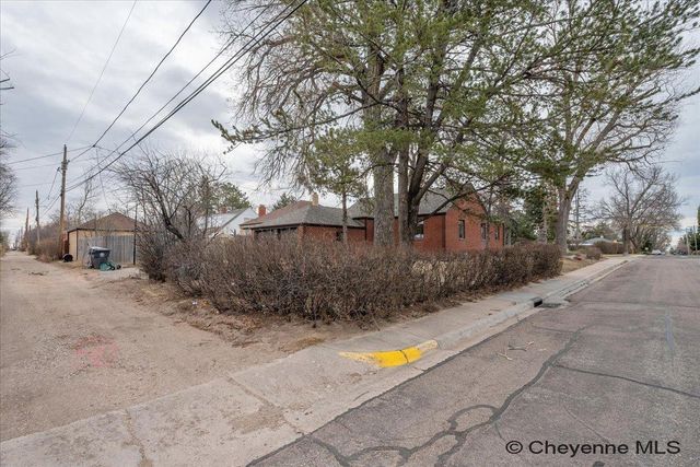 322 W 6TH AVE, Cheyenne, WY 82001