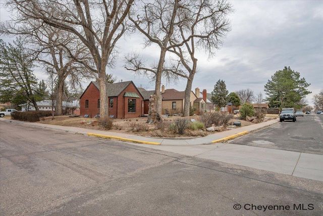 322 W 6TH AVE, Cheyenne, WY 82001