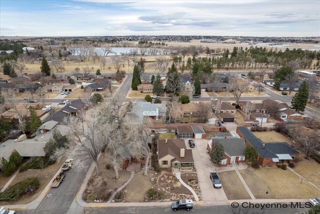 322 W 6TH AVE, Cheyenne, WY 82001