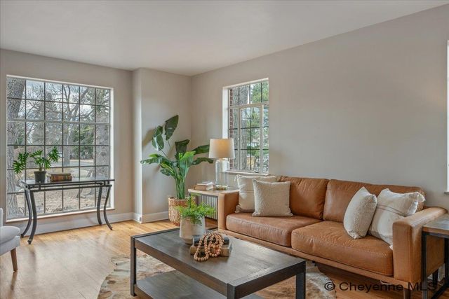 322 W 6TH AVE, Cheyenne, WY 82001