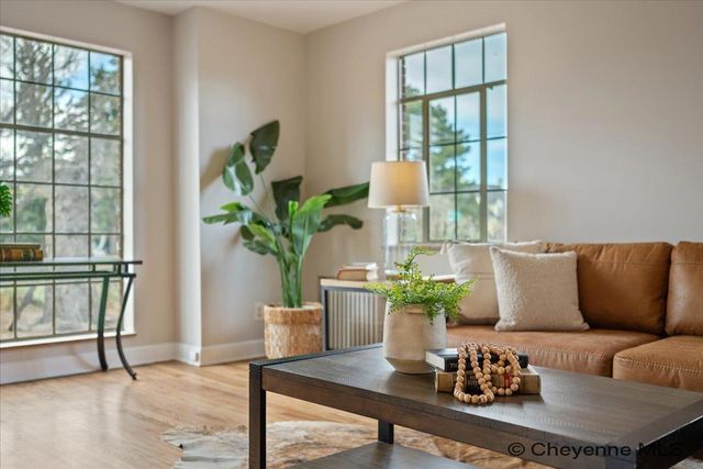 322 W 6TH AVE, Cheyenne, WY 82001