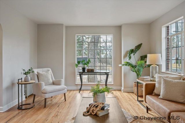 322 W 6TH AVE, Cheyenne, WY 82001