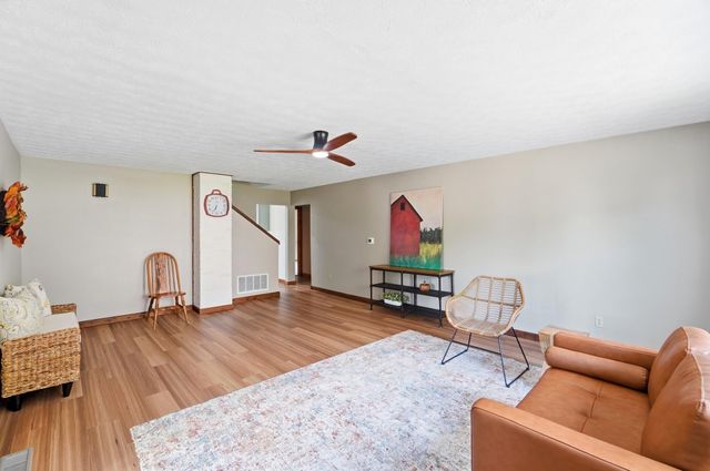 902 S Mulberry Street 902 S Mulberry Street, Troy, OH 45373