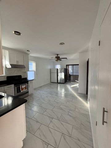 188 Sylvan 188, Malden, MA 02148