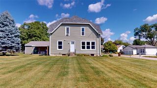 516 S 8th Avenue, Winterset, IA 50273